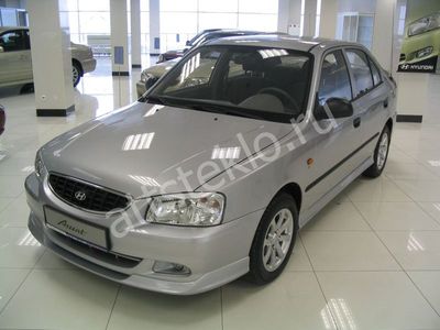 Автостекла Hyundai Accent II c установкой в Москве